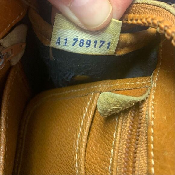 Dooney & Bourke VTG Shoulder Bag - Picture 10 of 12